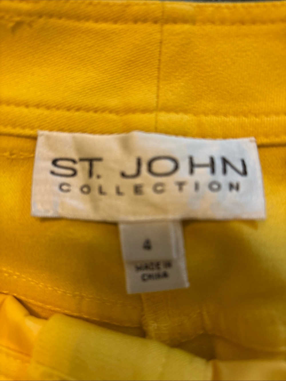 St. John Collection Vibrant Yellow Pencil Skirt